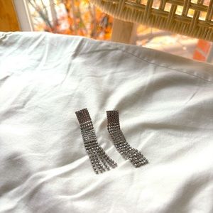 Brand new Korean Design Earrings for Woman (NOT USED)